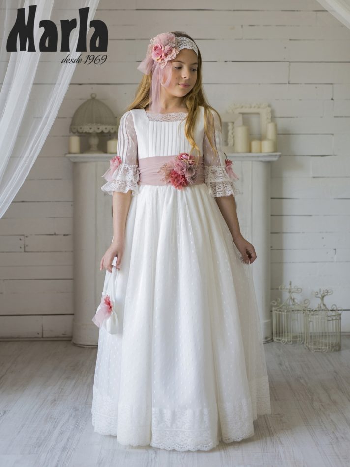 Vestido de comunión Marla K131 de plumeti con cuello caja